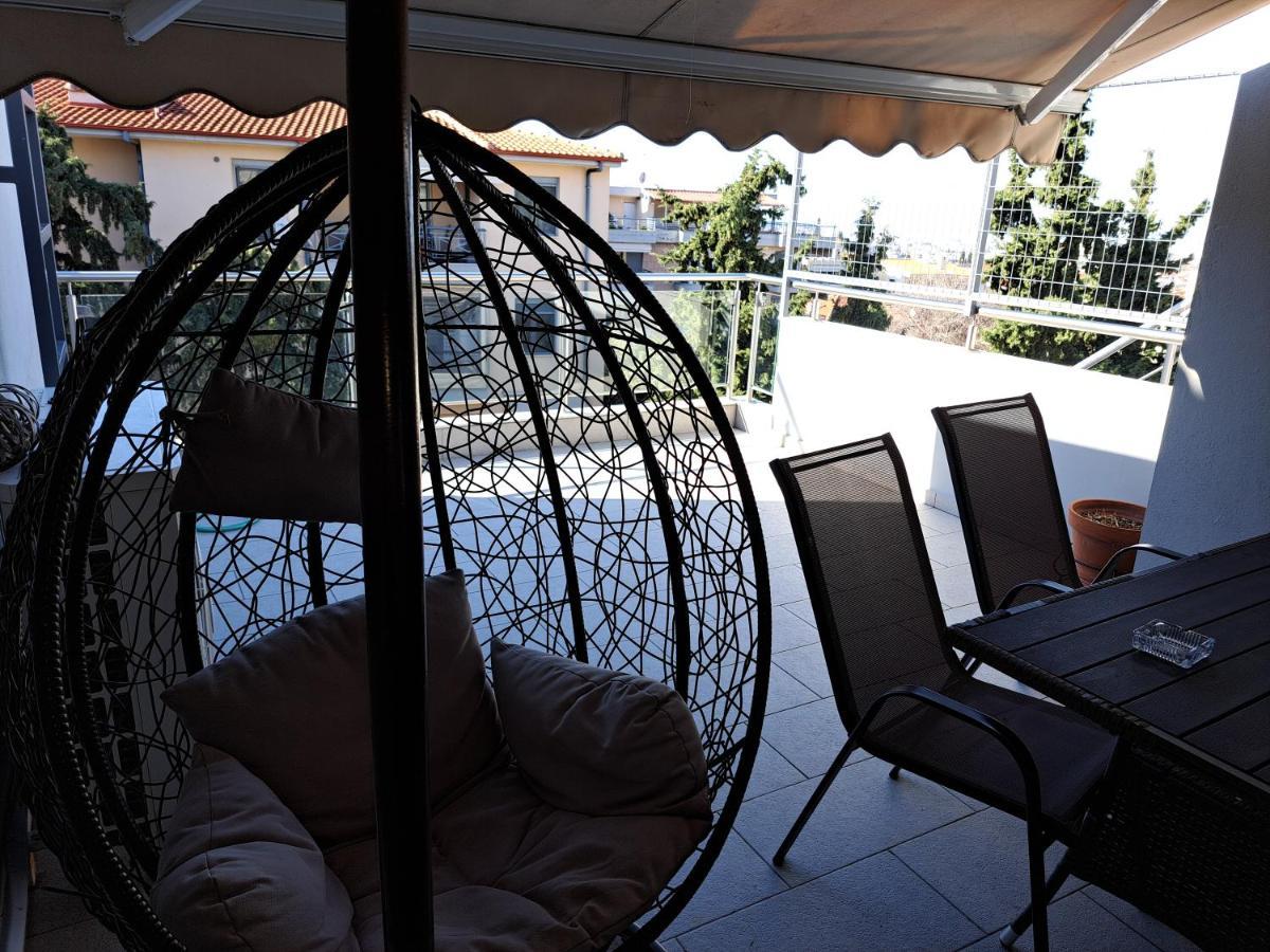 Όμορφο Διαμέρισμα- Σοφίτα Με Υπέροχη Θεα Солун Екстериор снимка